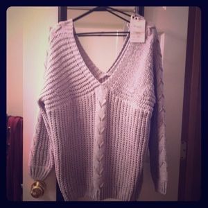 Miracle sweater NWT women’s gray sweater cableknit